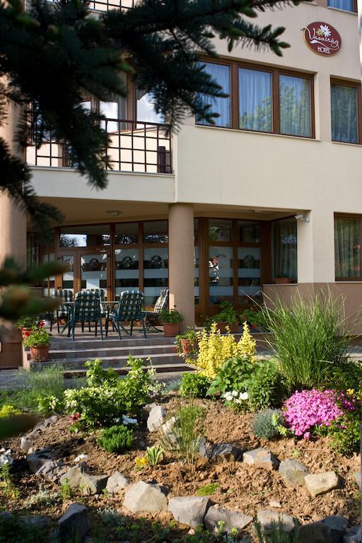 Vasvirag Hotel Celldomolk Exterior photo